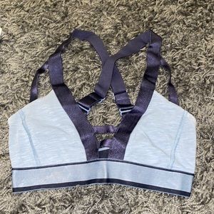Lululemon sports bra so unique! *size unknown*